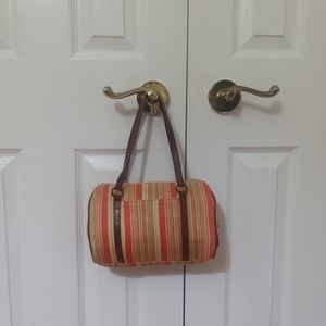 💛 3/$35 NWOT Orange stripe hand bag